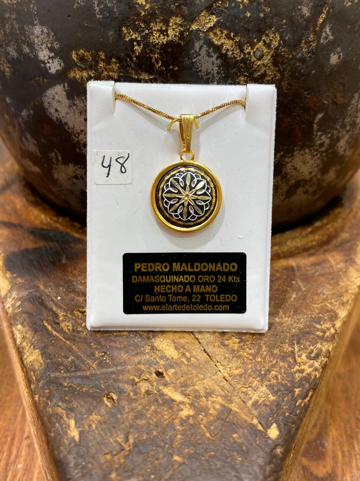 Colgante Estampado de Oro 24Kt Nº2