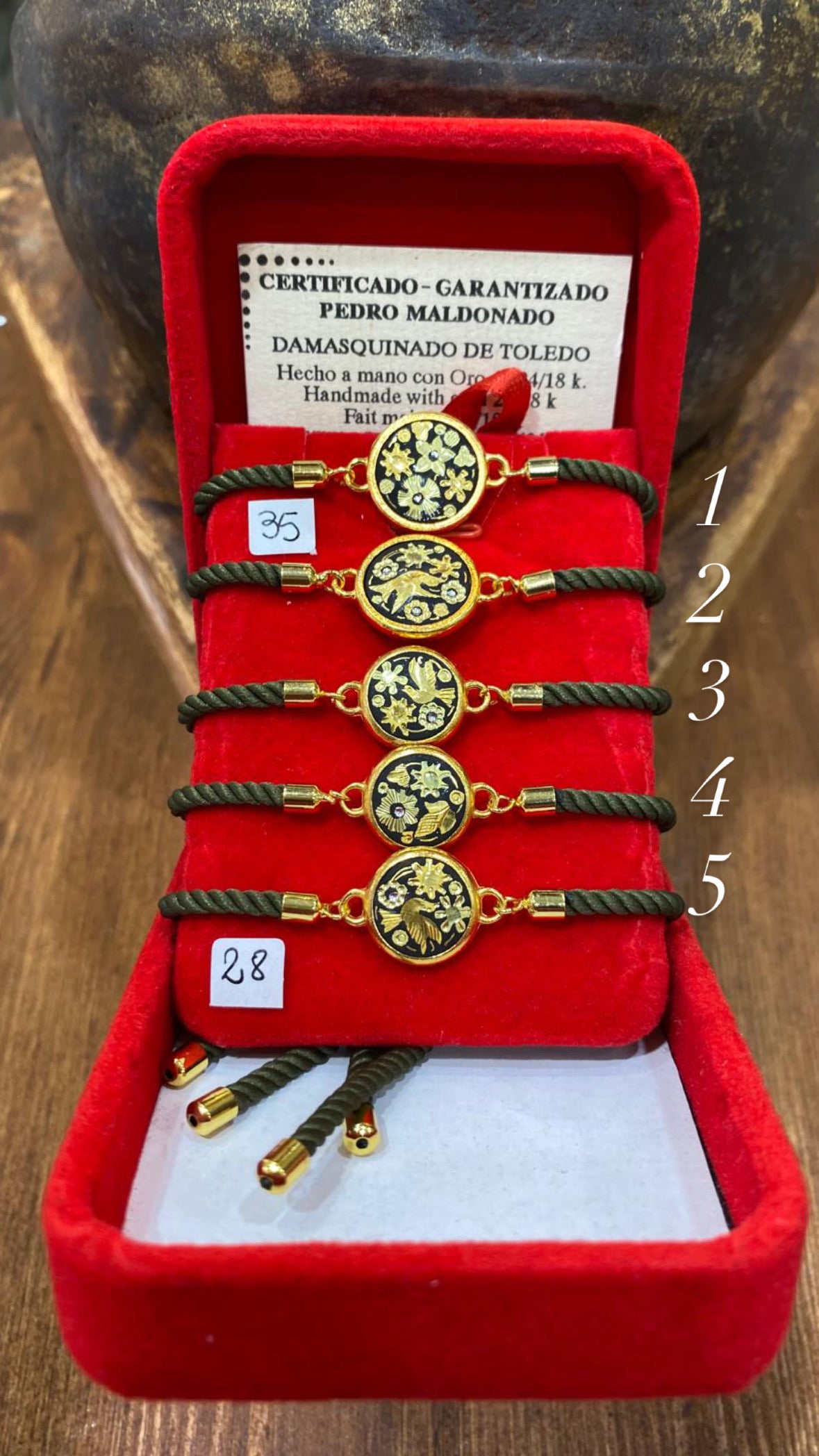 Pulseras estampadas de Oro con cuerda