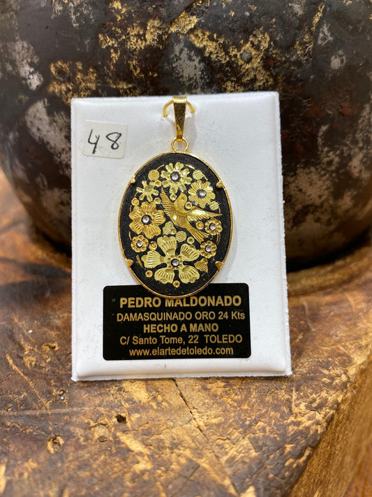 Colgante Floral Ovalado de Oro 24kt Nº2