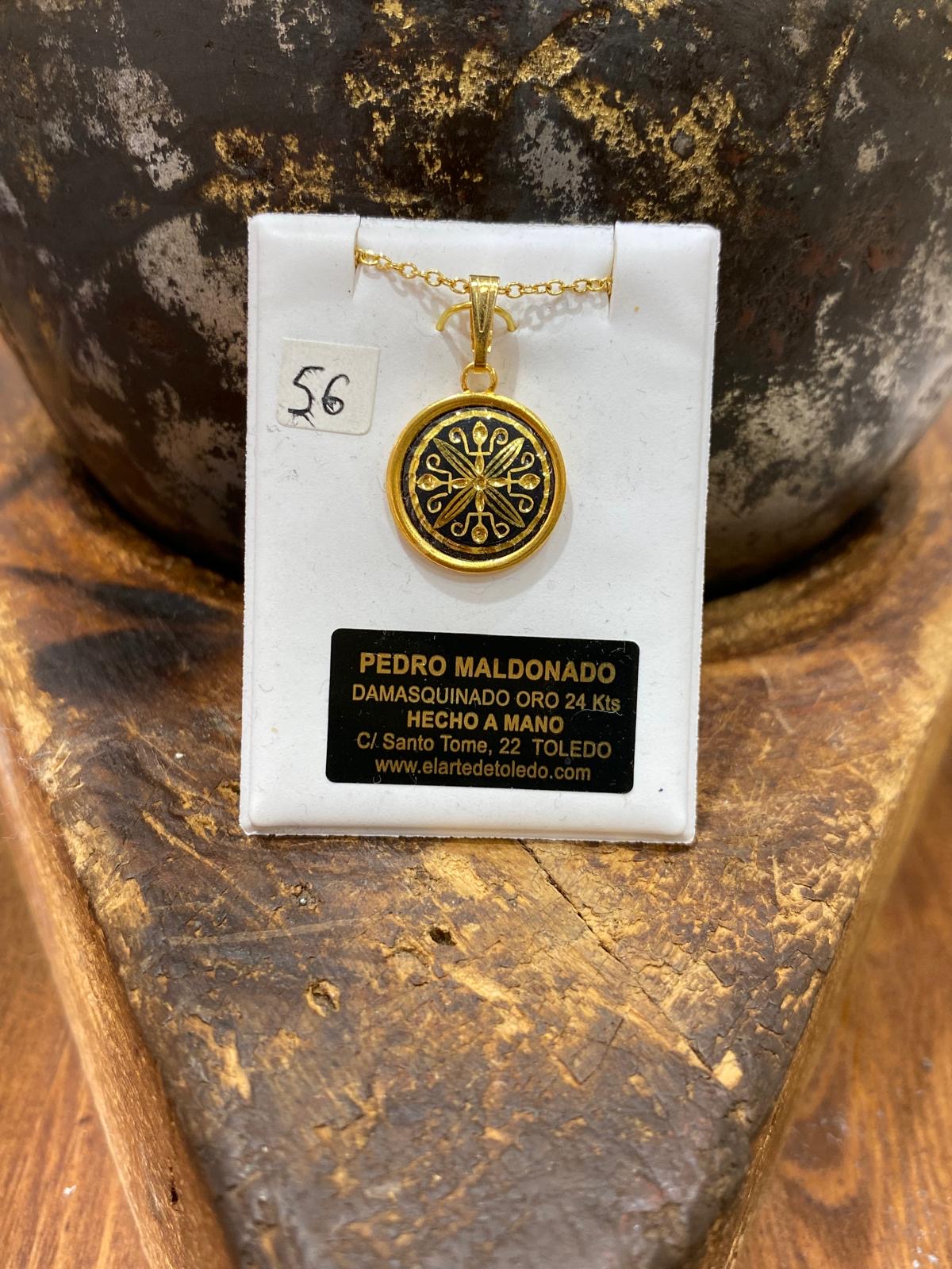 Colgante Estampado Damasquinado de Oro 24kt